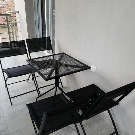 Fantastic Four Apartments Néoi Epivátai Dış mekan fotoğraf