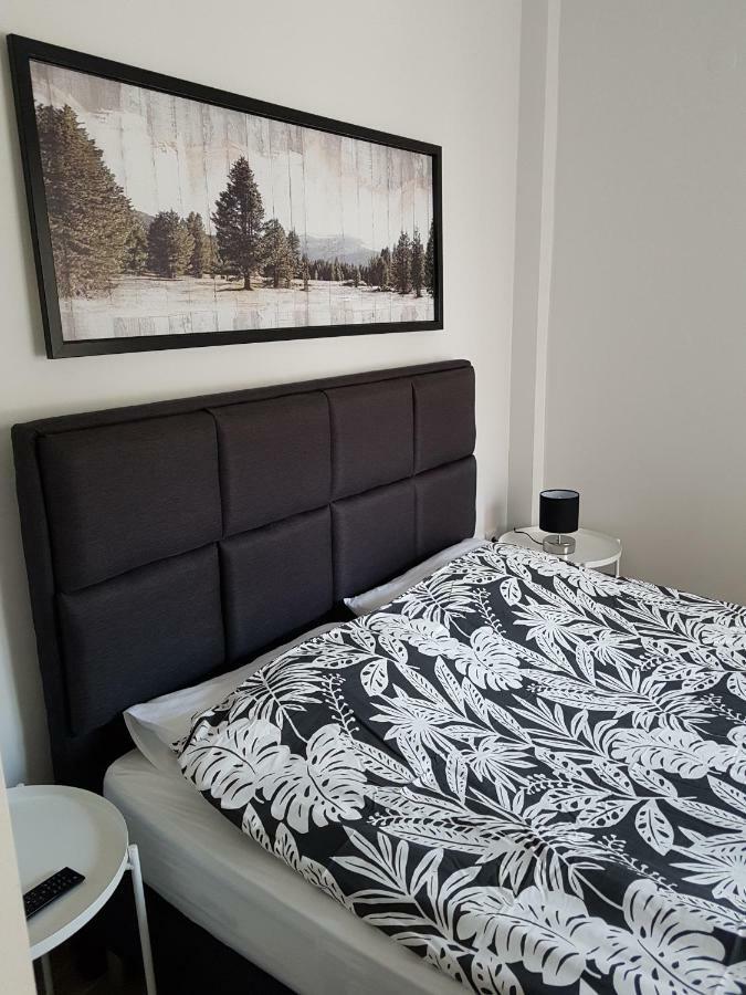 Fantastic Four Apartments Néoi Epivátai Dış mekan fotoğraf
