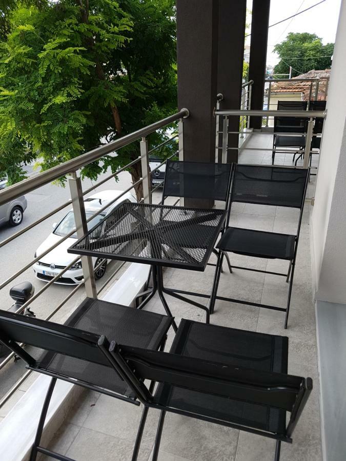 Fantastic Four Apartments Néoi Epivátai Dış mekan fotoğraf