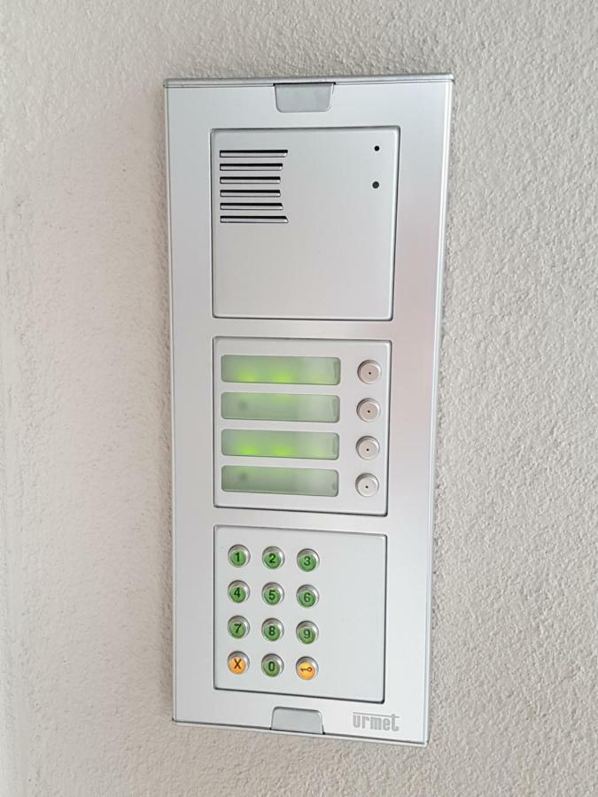 Fantastic Four Apartments Néoi Epivátai Dış mekan fotoğraf