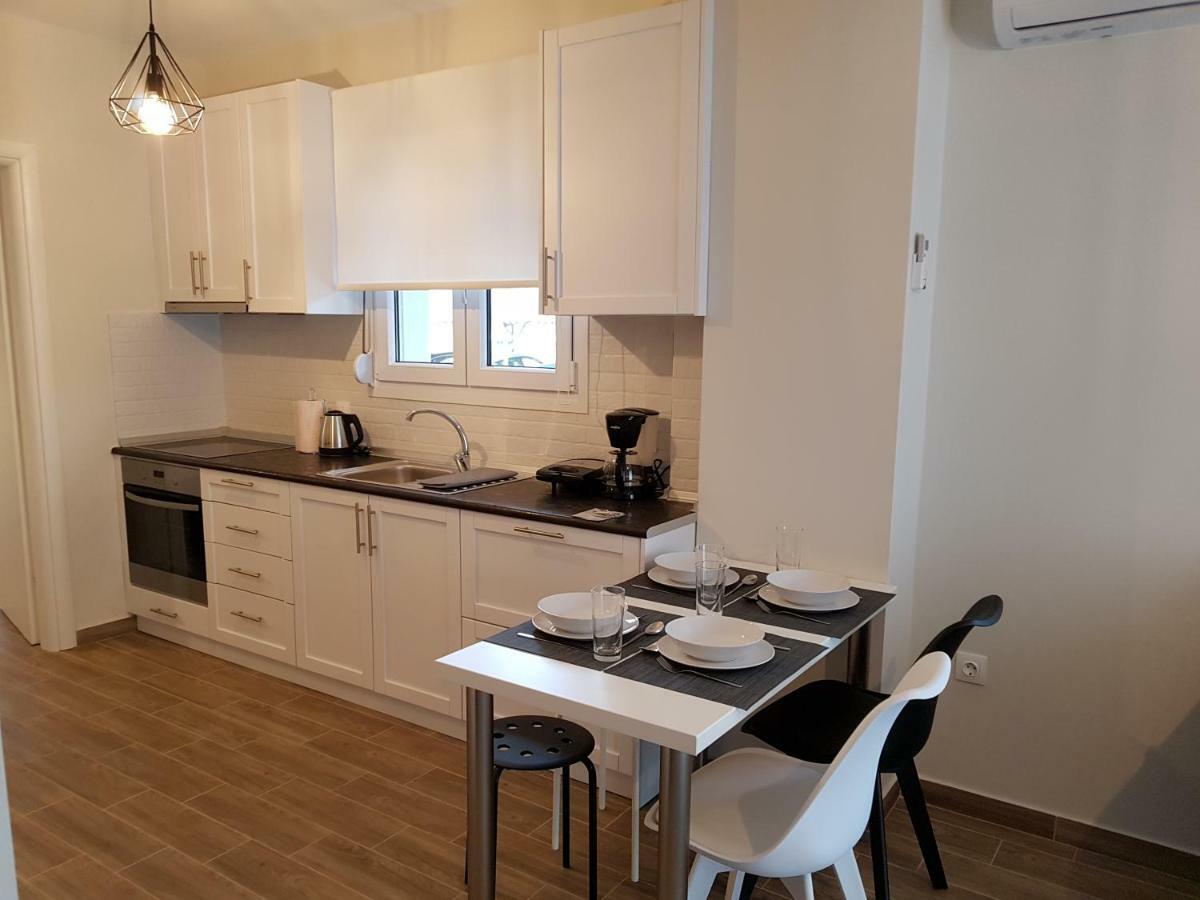 Fantastic Four Apartments Néoi Epivátai Dış mekan fotoğraf
