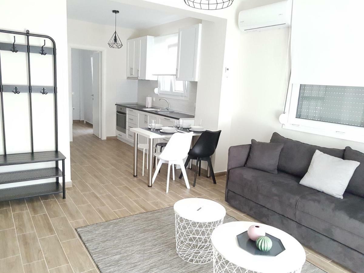 Fantastic Four Apartments Néoi Epivátai Dış mekan fotoğraf