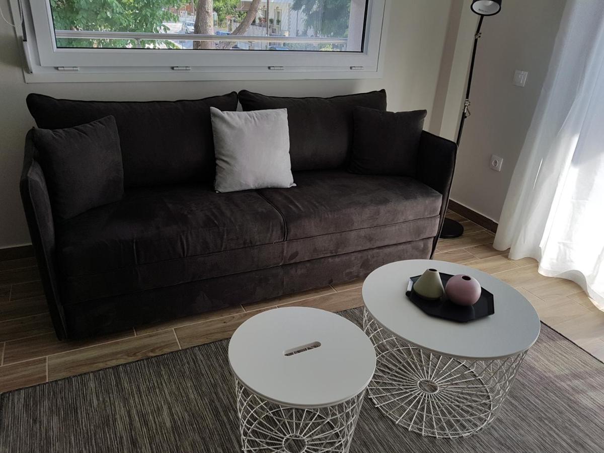 Fantastic Four Apartments Néoi Epivátai Dış mekan fotoğraf